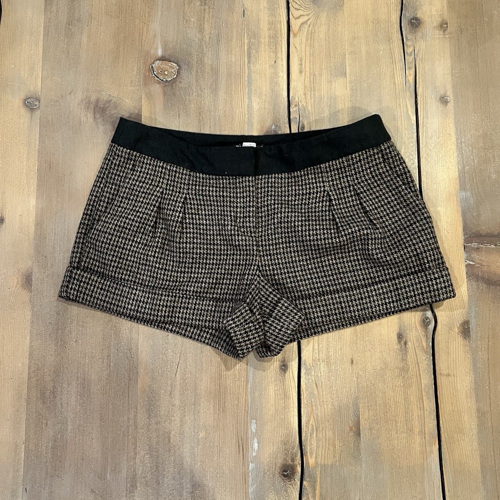 EXPRESS Black Brown Houndstooth Cuffed Shorts Wool Blend Size 2